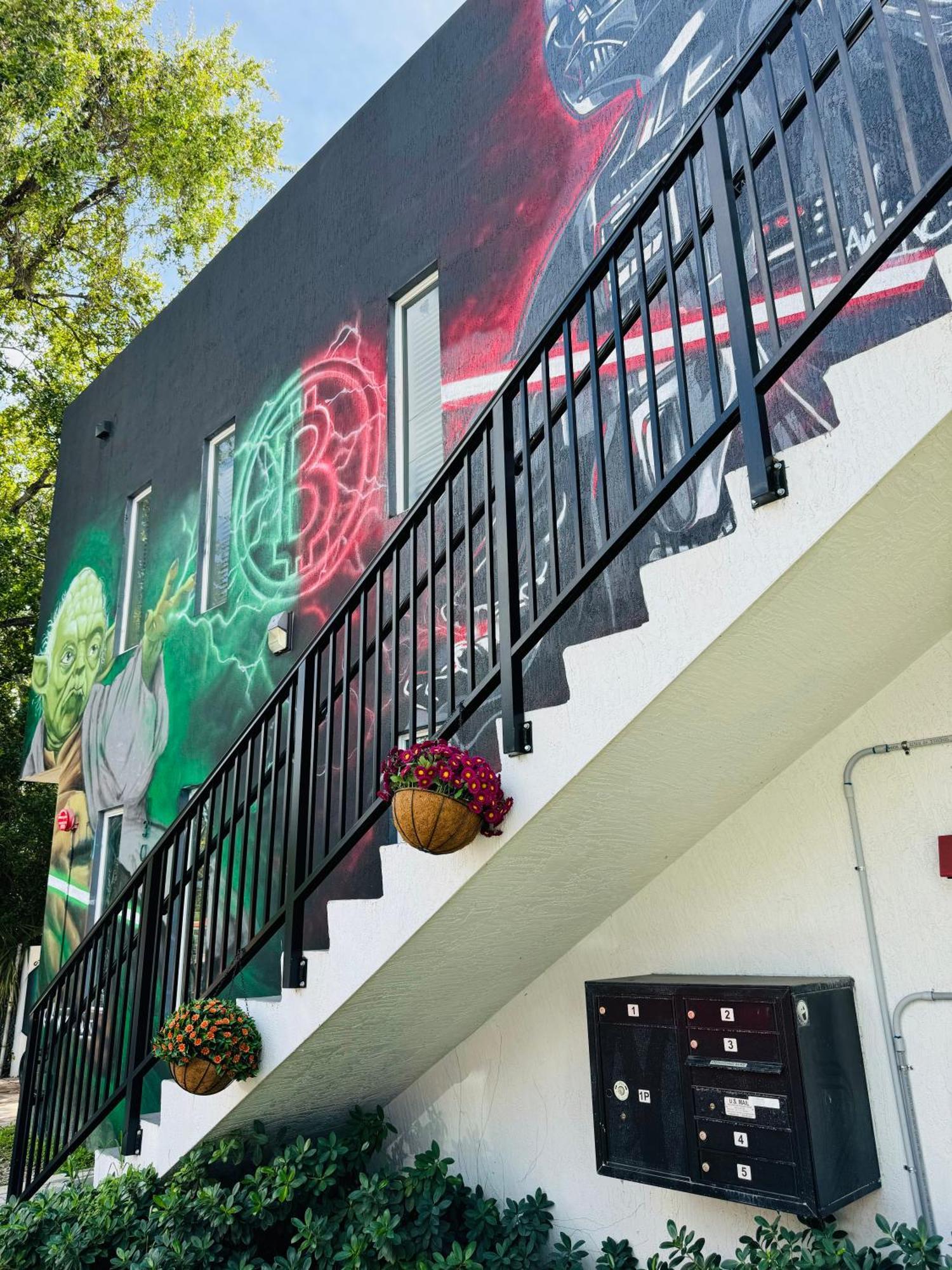 Atrium Hostel Design District Miami Exterior photo