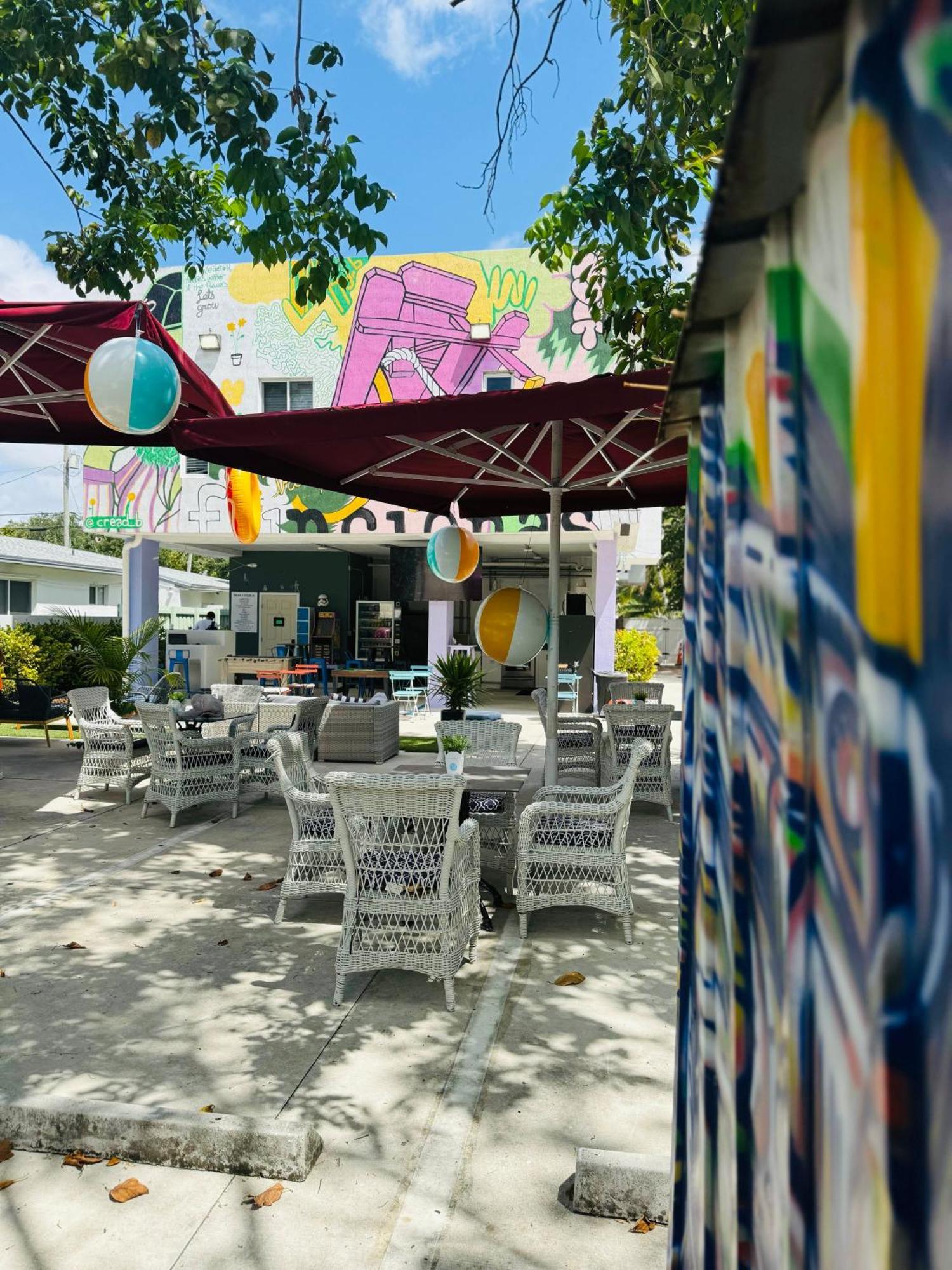 Atrium Hostel Design District Miami Exterior photo